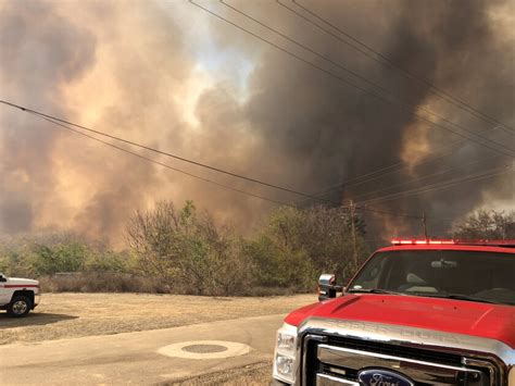 Fast Moving Brush Fire Forces Brief Evacuations In Riverside Los Angeles Times