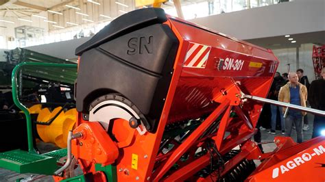 Nowy Siewnik Nabudowany SN 301 Firmy Agro Masz