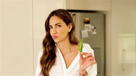 Nada la frena la prima de Shakira sorprende con el bikini más diminuto de todos MDZ Online