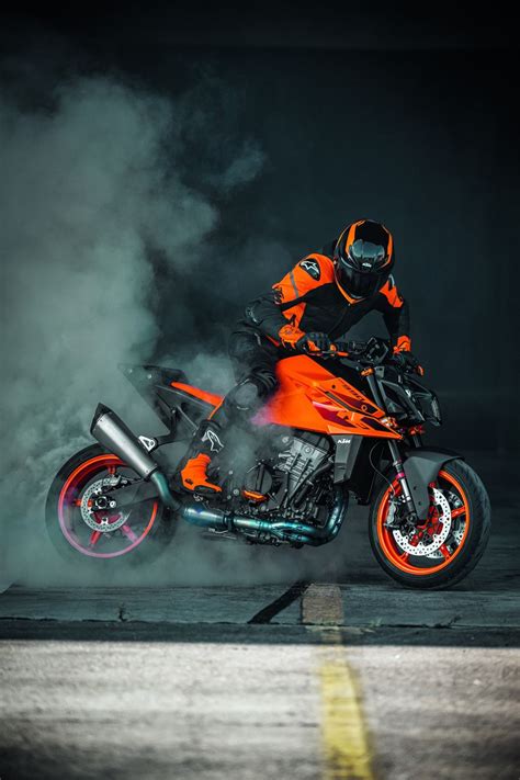 Nova KTM 990 Duke 30 anos da naked austríaca MotoNews Andar de Moto Brasil