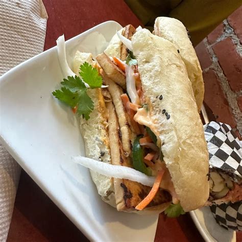 Bunny S Nook Kitchen Victoria Canada Vegan Banh Mi Review Abillion