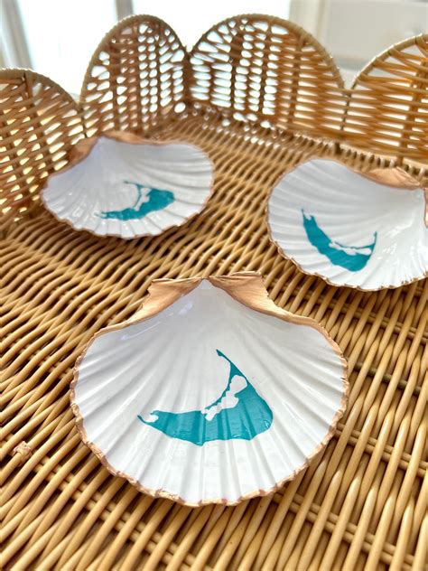 Nantucket Island Large Scallop Shell Dish Ack 4170®
