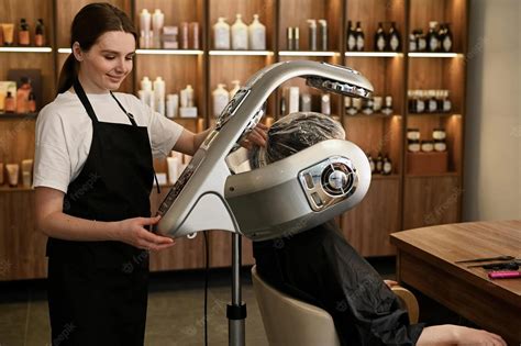 30+ Salon Equipment Essentials + Professional Tips | Noona Blog