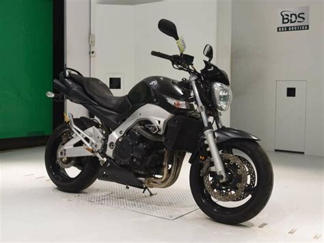 Купить бу Suzuki Gsr 400 инжектор 6 передач во Владивостоке чёрный
