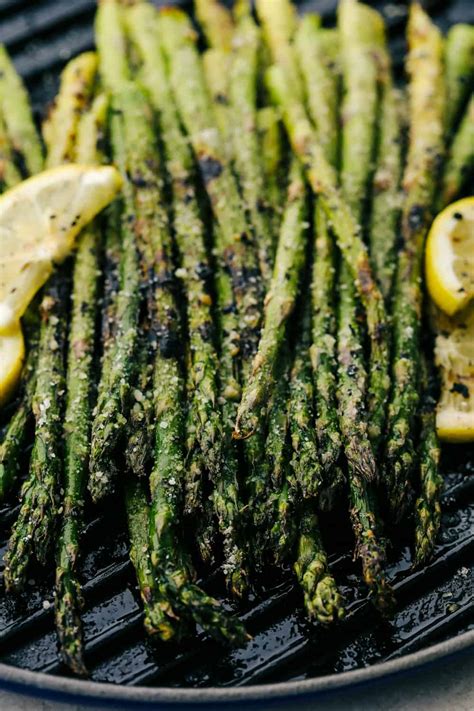 Grilled Asparagus Recipe W Parmesan And Garlic The Recipe Critic