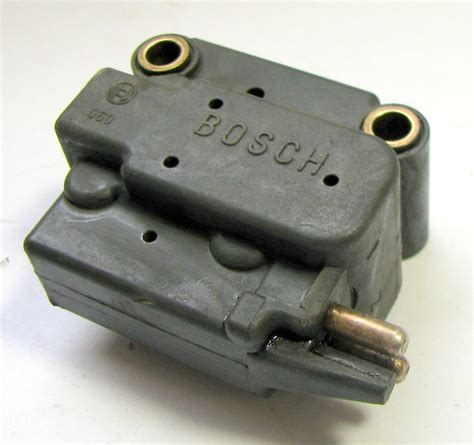 Régulateur de pression Bosch 2437020003 Mercedes Benz W 201