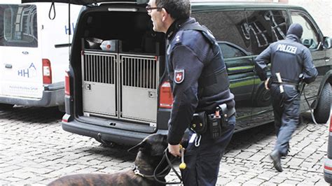 Spürhunde in der Innenstadt im Einsatz Einbeck