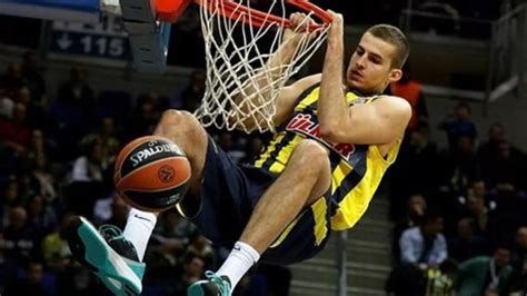 Fenerbah E Beko Da Nemanja Bjelica Sesleri T M Spor Haber Basketbol