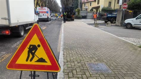 Saronno Cantiere In Via Roma Niente Sosta E Transito Fino A Fine