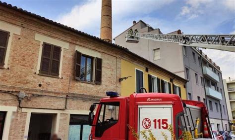 Terremoto Salgono A 55 Gli Edifici Inagibili Tra Le Province Di Ancona E Pesaro Picchio News