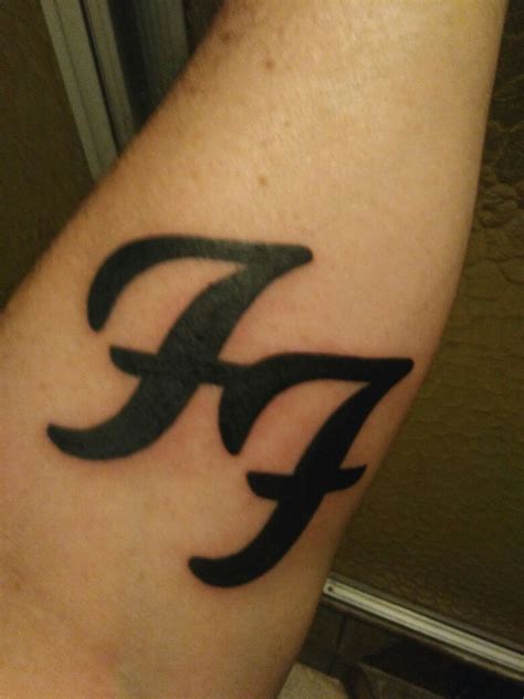 Dave Grohl Tattoo Meaning Pain With Meaning Tattoo Foo Fighters