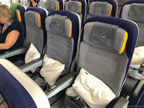 Review Lufthansa A380 Economy Class Munich To Los Angeles Travel Codex