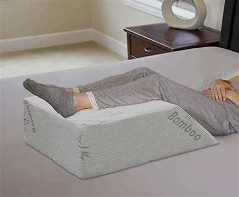 The 20 Best Ergonomic Bed Wedge Pillows [2023 Health Review]