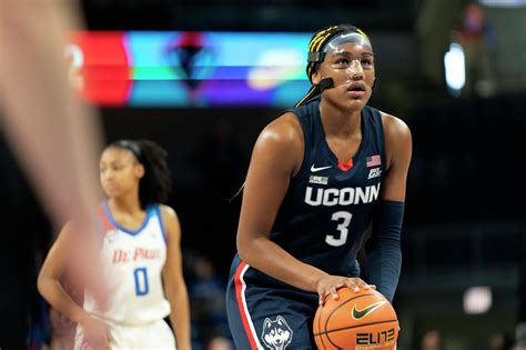 Uconn S Nika Muhl Aaliyah Edwards Win Big East Awards