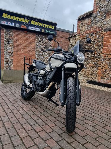 Royal Enfield Himalayan 450cc Kaza Brown 74 Plate Moonraker Motorcycle