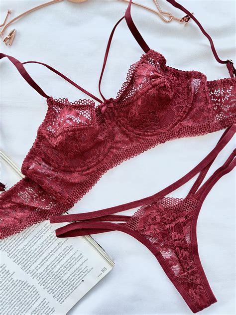 İva Bordo Bralet TakımıFeruz DesignFeruz Design ile içindeki rengi