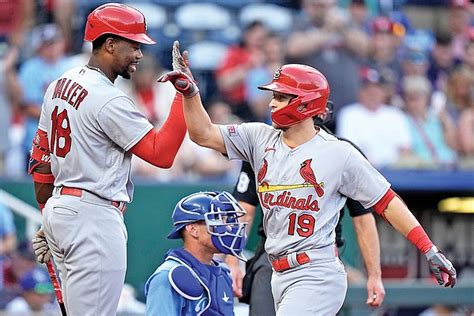 Edmans Two Homers Power Cardinals To 5 4 Win Vs Royals Jefferson