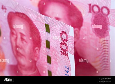 Yuan China Money 100 Hi Res Stock Photography And Images Alamy