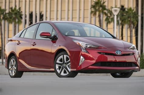 2016 Toyota Prius Review And Ratings Edmunds