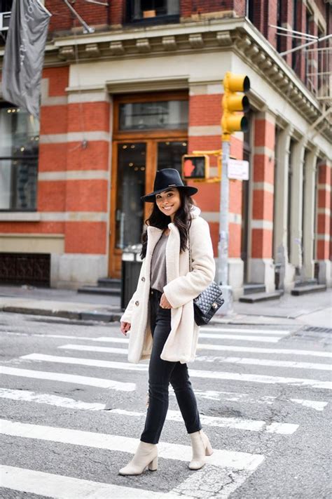 15 Best December Winter Outfit Ideas