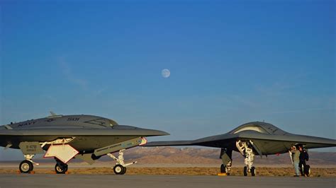 Second X-47B robo-drone takes to the air (photos) - CNET