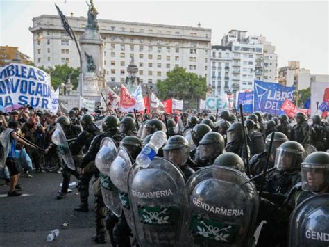 Argentina Flexibiliza Uso De Armas A Las Fuerzas De Seguridad Lado Mx