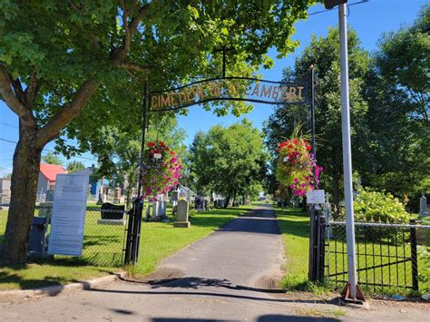 Cimetière De Saint Lambert De Lauzon A Saint Lambert De Lauzon Quebec