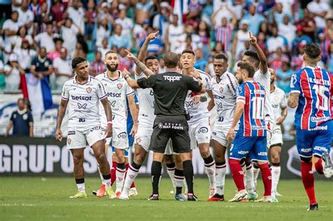 Vit Ria X Bahia Onde Assistir Escala Es E Arbitragemjogada