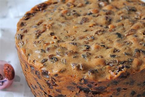 No Fail Slow Cooker Christmas Cake Recipe Gains Popularity Only Four Ingredients Needed