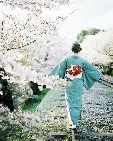 Pin By Dorei Reiko On New Path Asian Photography Kimono Design