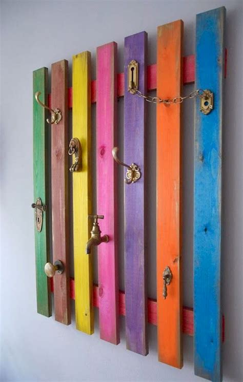 30 Fantastic Diy Hanger Ideas From Wooden Pallets Doityourzelf