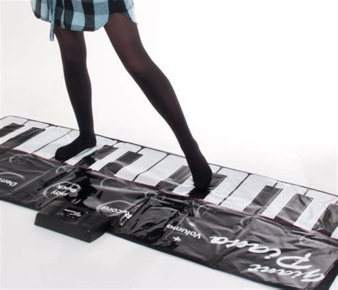 Giant Keyboard | IWOOT