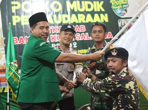 Kawal Arus Mudik Lebaran Satkoryon Gp Ansor Sidomukti Buka Posko