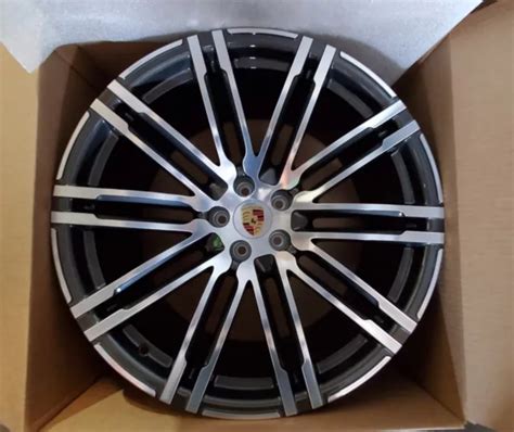 Original New Porsche Macan Oem Gts Turbo Rear X Wheel Rim