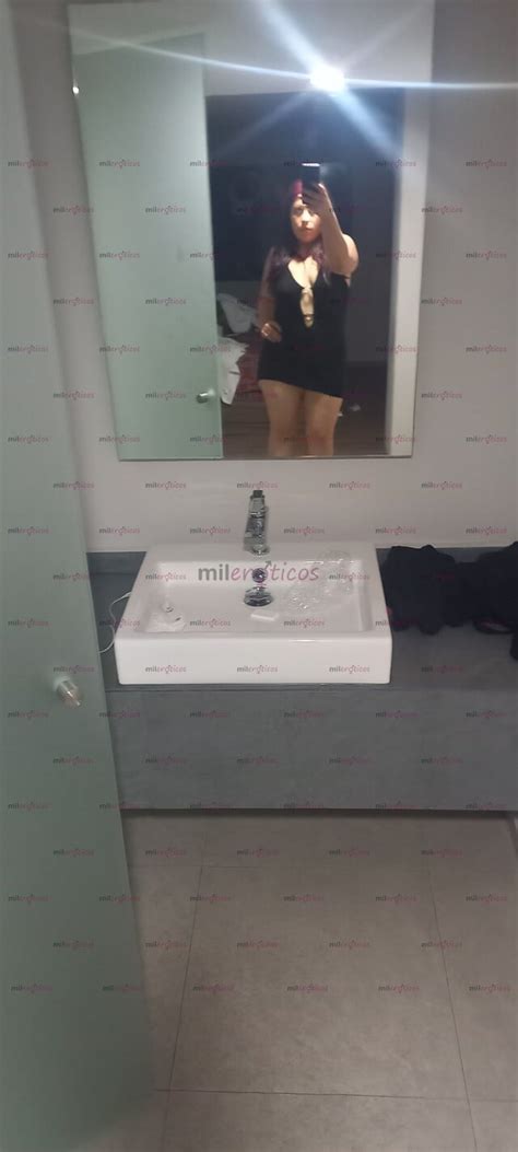 CULONA BLANCA ALTA BONITA AMANTE DEL ANAL TRATO D NOVIOS NATURAL EN ORAL