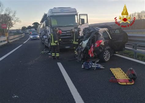 Incidente Autostrada A1 Scontro Tir Auto Tra Fabro E Chiusi Due