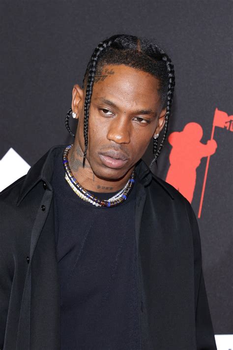 Travis Scott Braids Detailed Look Heartafact