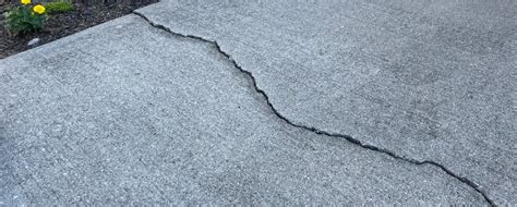 What causes concrete to crack? - LevelUp Concrete Solutions