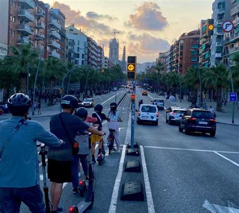 Barcellona tour della Sagrada Família in bicicletta bici elettrica o