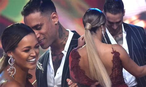 Angie Arizaga y Jota Benz emocionaron al bailar romántica canción