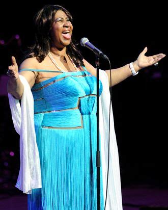 Aretha Franklin Wears Rose-Gold Dress at Last Viewing