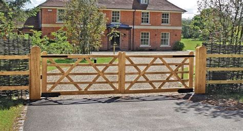 Handmade Timber Gates By The Classic Barn Company Farm Gates Entrance