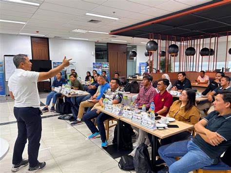 Cetak Pegawai Operasional Andal Kinerja Terminal Teluk Lamong