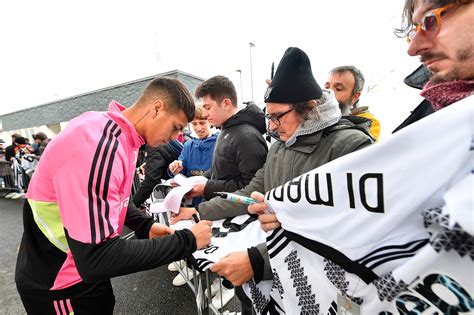 La Juve L Amicizia Locatelli Di Maria E Il Discorso Di Allegri Carica