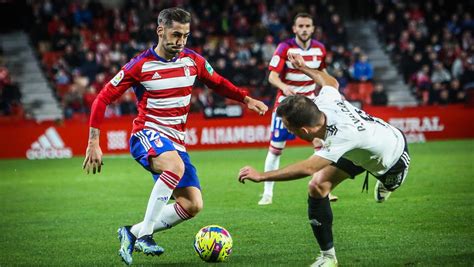 Alberto Perea Tambi N Renovado Tras El Ascenso Ideal