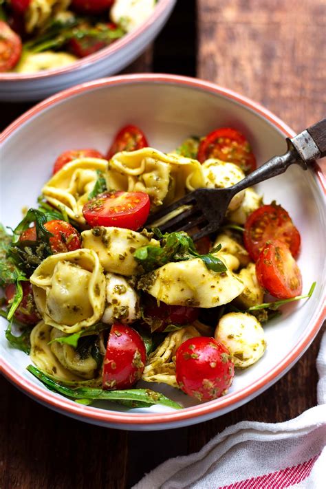 Einfacher Tortellinisalat Mit Pesto 15 Minuten Kochkarussell