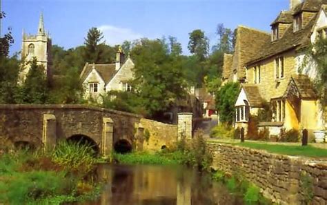 Castle Combe Tourist Information Guide