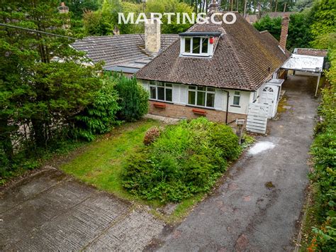 4 Bed Detached Bungalow For Sale In Finchampstead Road Finchampstead