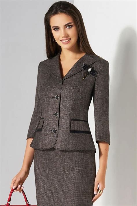 Pin By Joanna Eberhart On Skirt Suits Classy Work Outfits Suits For