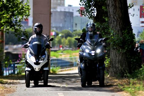 Comparatif Yamaha Tricity 300 Vs Piaggio Mp3 300 Hpe Qui Sera Le